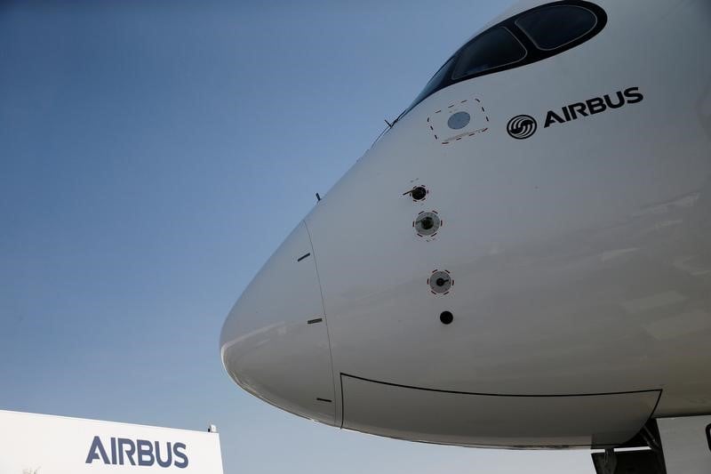 Airbus signe un contrat pour vendre 140 avions a la chine