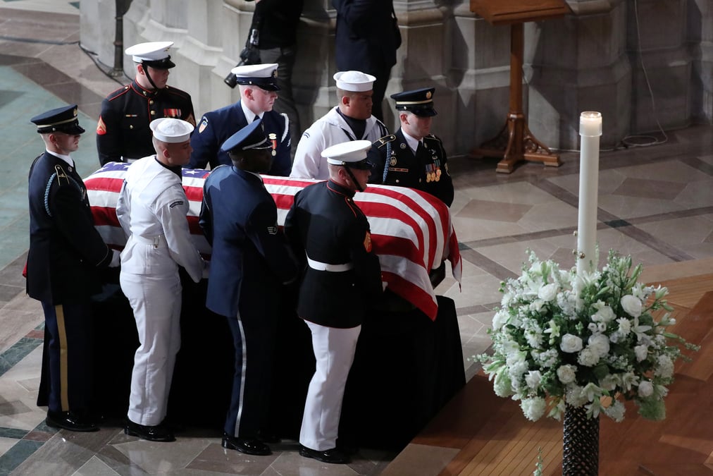 Service a la memoire de john mccain a la cathedrale de washington