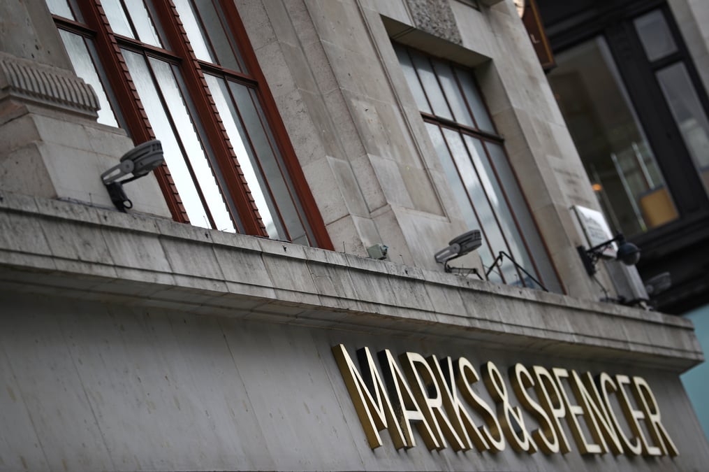 Marks & spencer va annoncer cette semaine des centaines de suppressions de postes, rapporte sky news