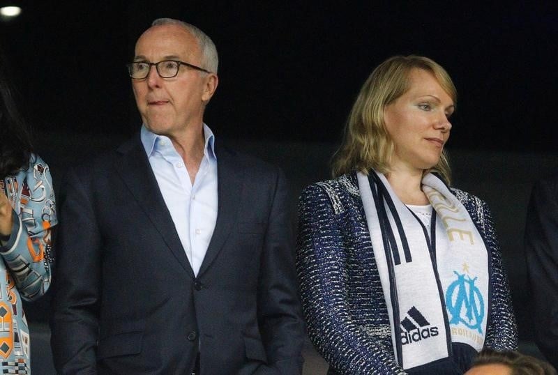 Feu vert au rachat de l'om par frank mccourt