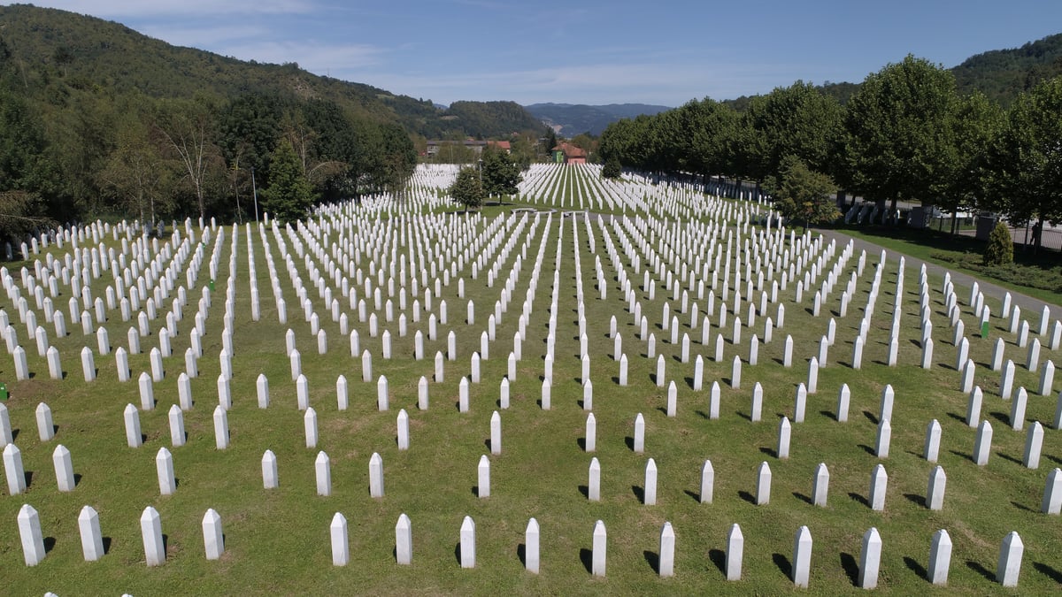 Un general des forces bosniaques condamne a 10 ans de prison pour les crimes de jihadistes etrangers