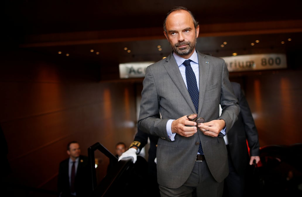 Philippe rappelle les deputes larem a la discipline
