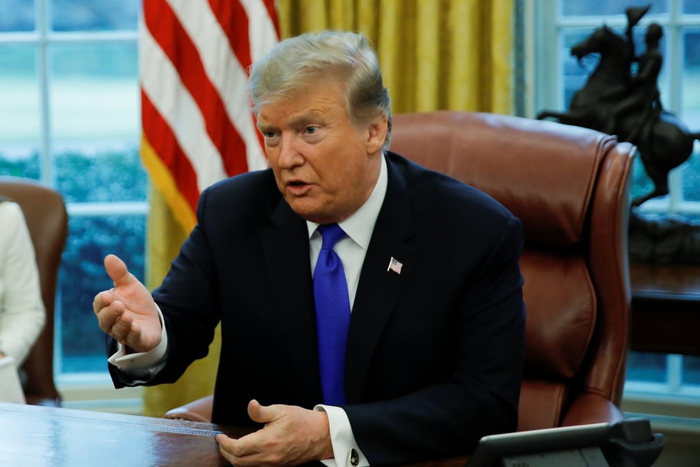 Trump reporte la hausse des taxes sur les produits chinois importes