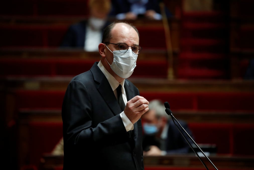 Premieres vaccinations en france possibles lieu des la derniere semaine de decembre, declare castex