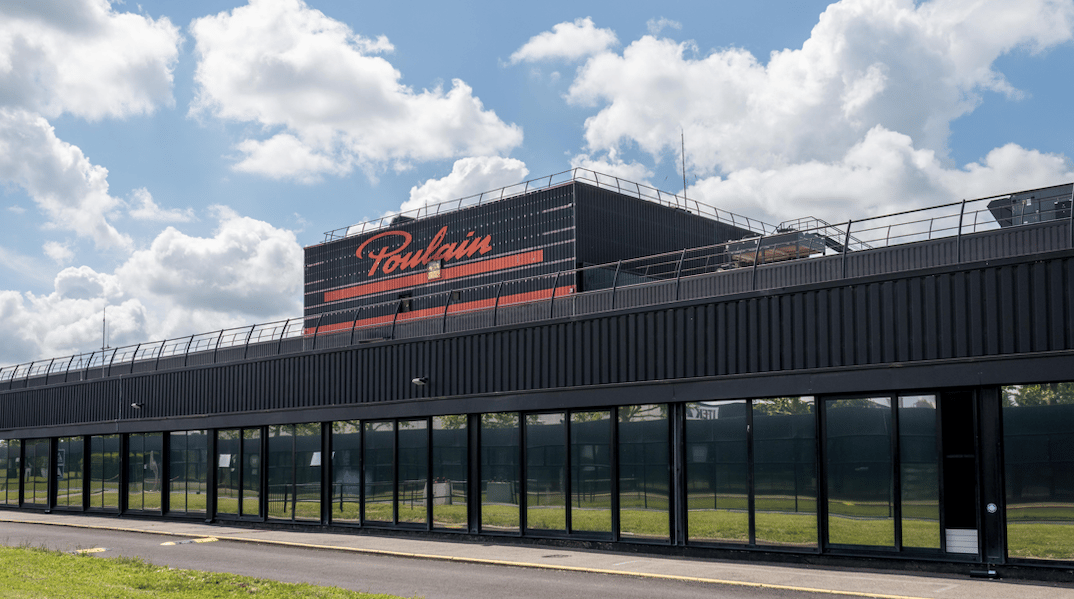 Construite il y a une trentaine d’années, l’usine de Villebarou est devenue surdimensionnée par rapport aux volumes vendus de chocolat Poulain.
