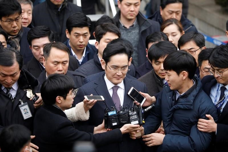 Le procureur special "regrette" que jay y. lee soit libre