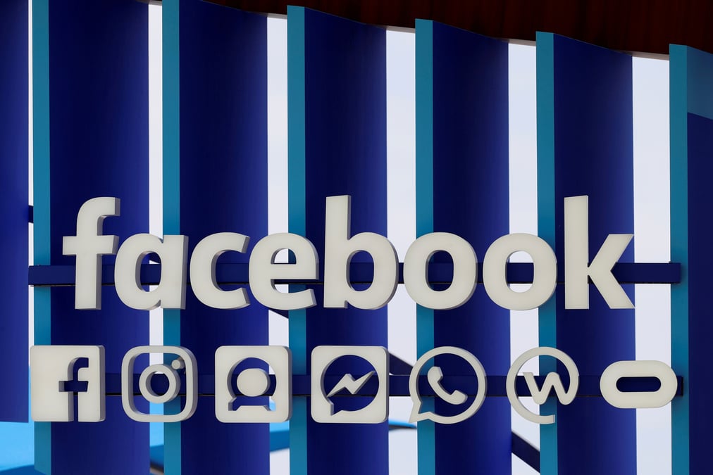 Facebook bannit des figures de l'extreme droite americaine