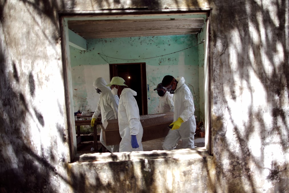 Le coronavirus a cause plus de 37.300 deces au bresil, selon le gouvernement