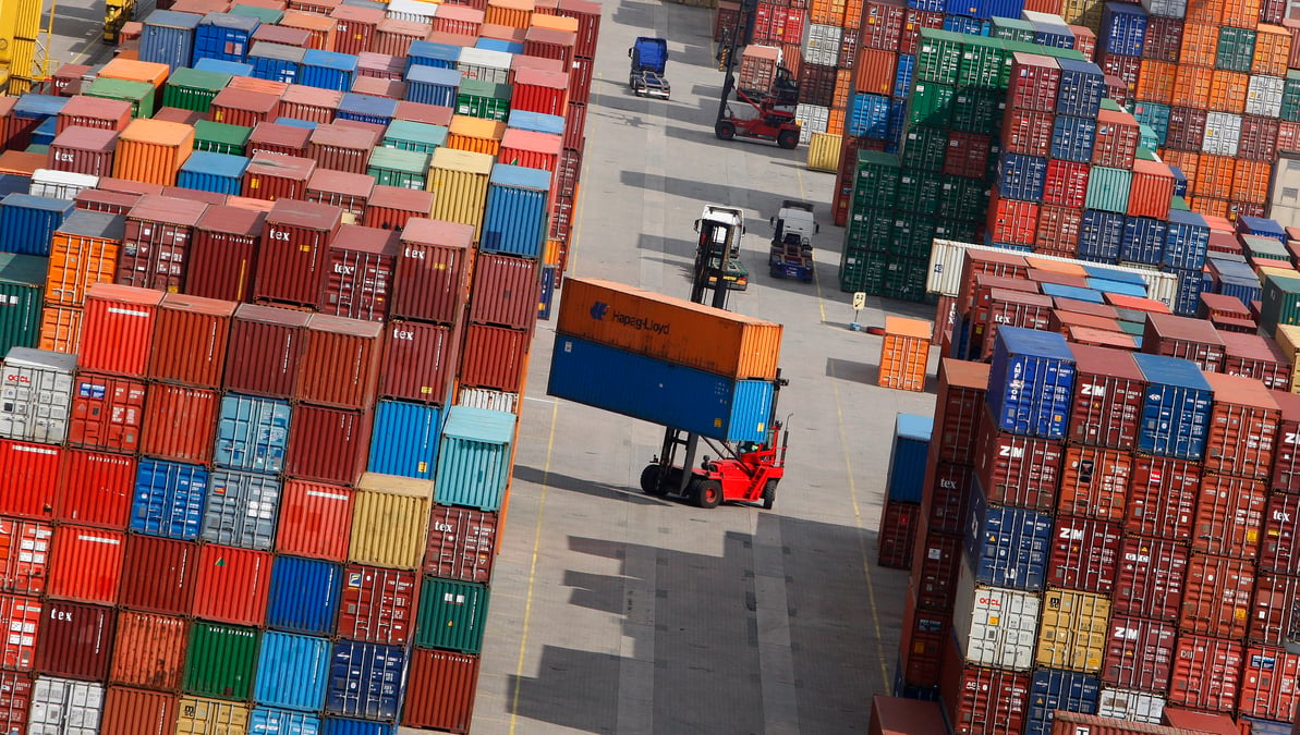 Les exportateurs allemands revoient leurs previsions en baisse, selon la bga