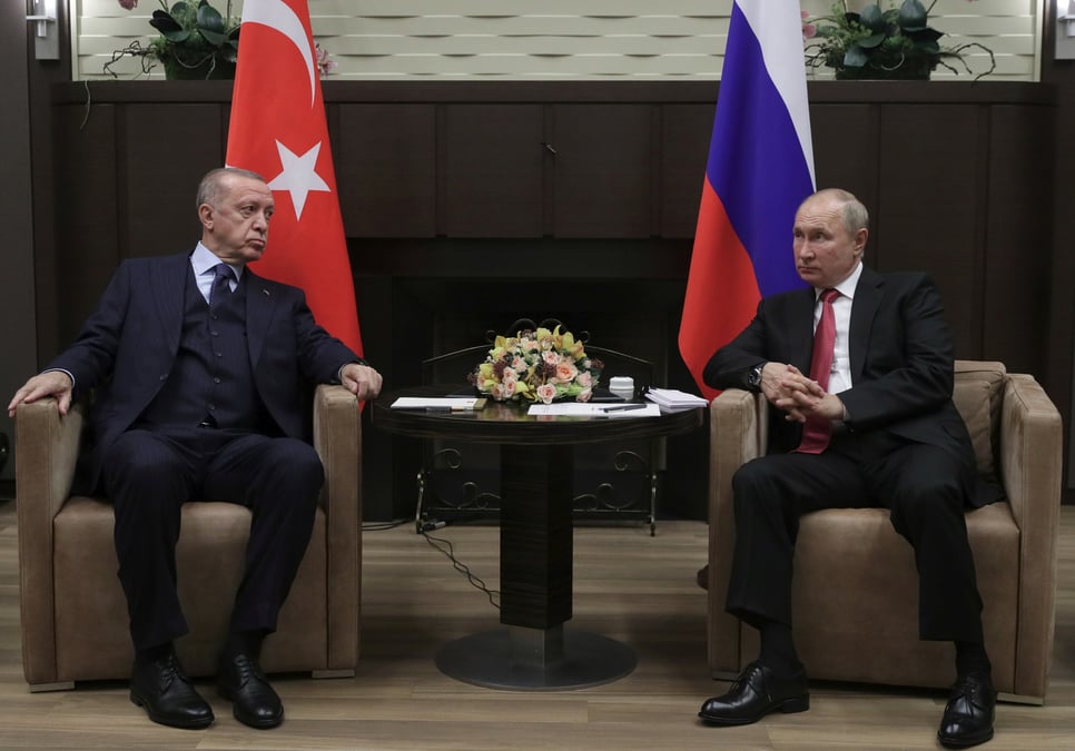 Turquie: erdogan veut renforcer la cooperation avec la russie dans l'industrie de defense