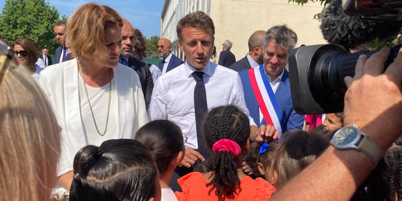 Macron école