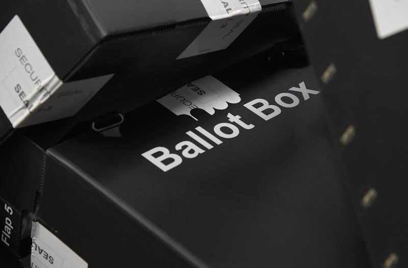 Victoire electorale decidee a la courte paille