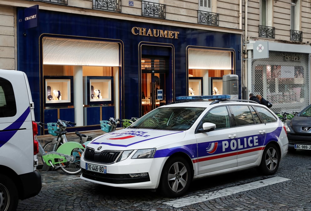 France: braquage d'une bijouterie chaumet pres des champs-elysees