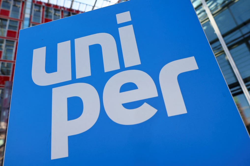 Le logo d'uniper est photographie au siege de la societe, a dusseldorf, en allemagne