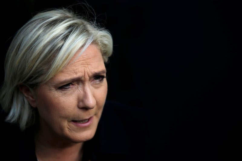 Incidents avant un meeting de marine le pen a ajaccio
