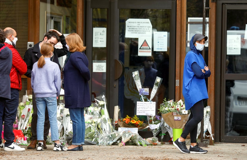 France: six gardes a vue levees dans l'enquete sur l'attentat de conflans