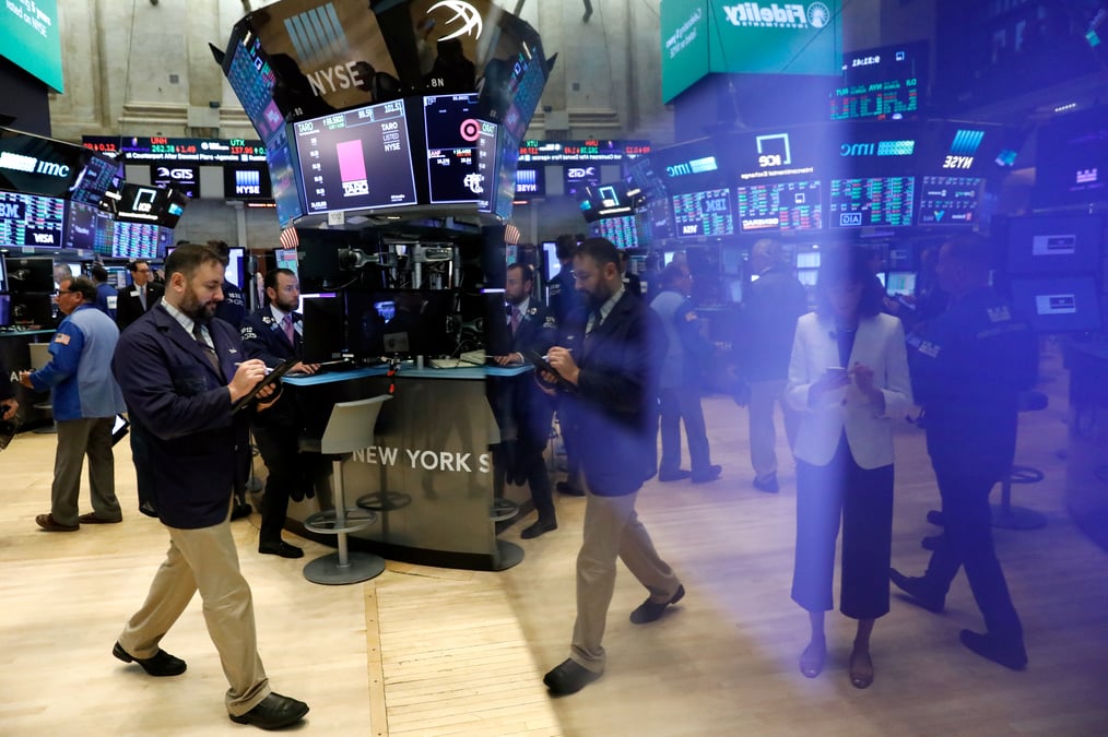 Le dow jones cloture en baisse