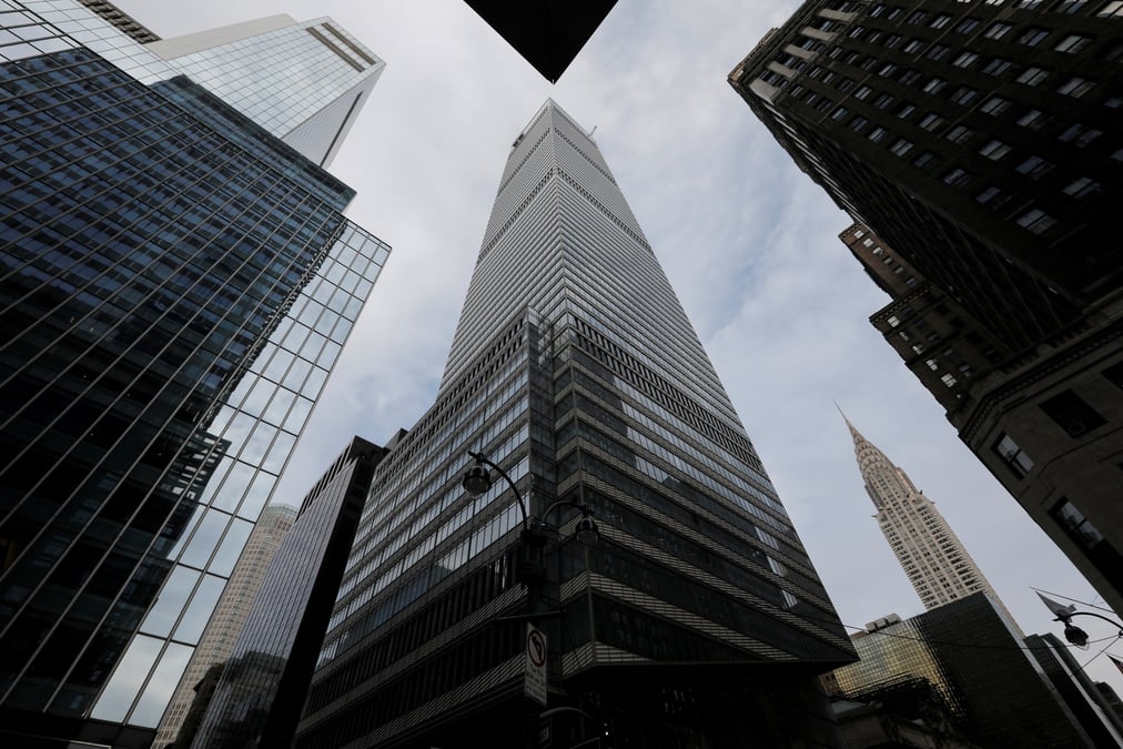 Etats-unis: les ecarts de remuneration ont augmente en 2021 dans les entreprises a bas salaires