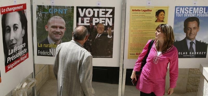 Sarkozy en contact avec le pen en 2007, affirme buisson