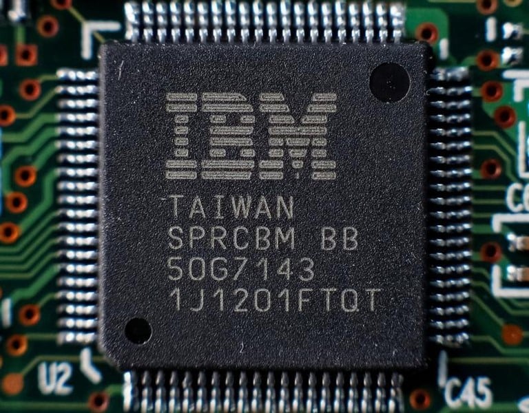Plus faible baisse trimestrielle en plus de quatre ans pour ibm
