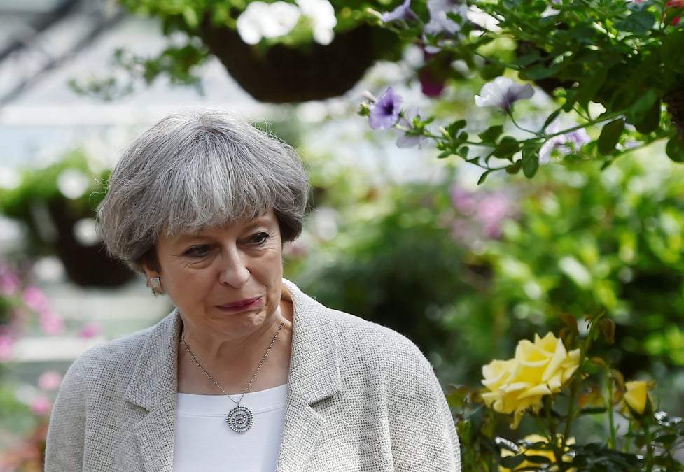 Les tories perdraient leur majorite absolue aux communes