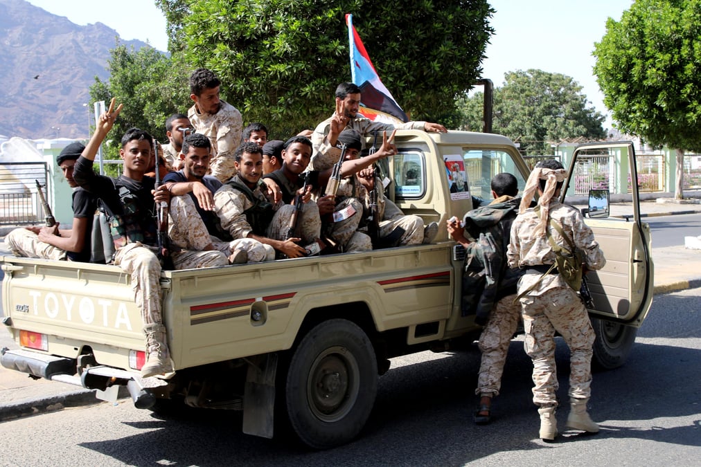 Les forces separatistes prennent le controle d'aden au yemen