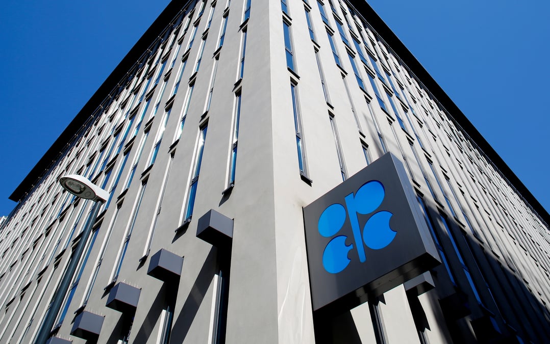 Petrole: l'opep+ doit convaincre le mexique pour reduire sa production de 23%