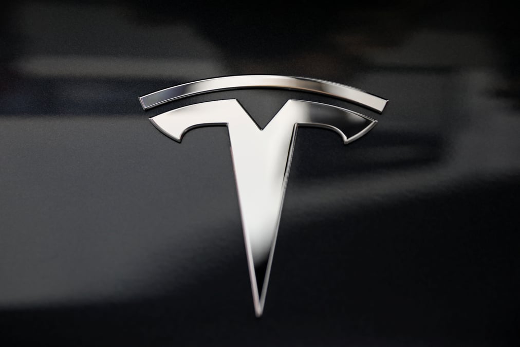 Tesla a suivre a wall street
