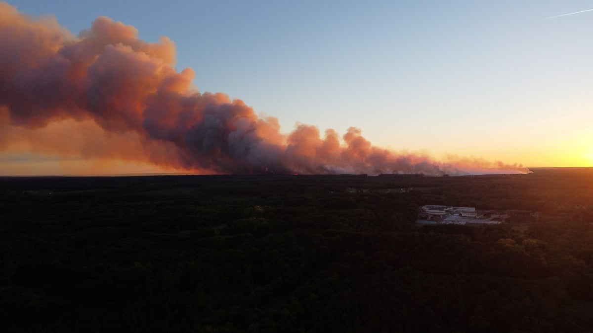 France: situation toujours defavorable sur le front des incendies en gironde