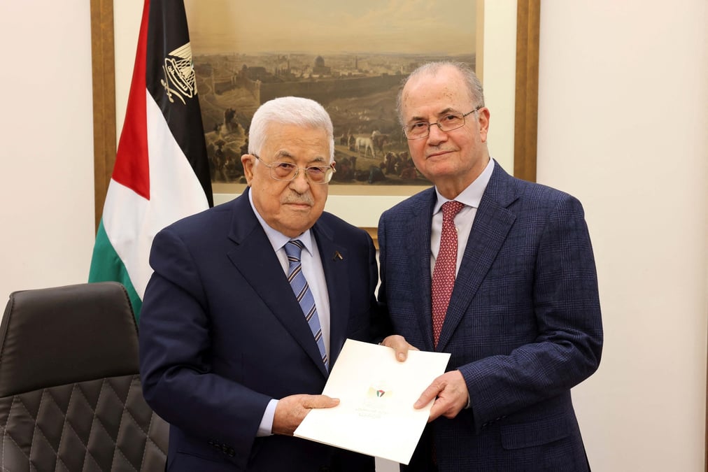 Mahmoud abbas et mohammad moustafa