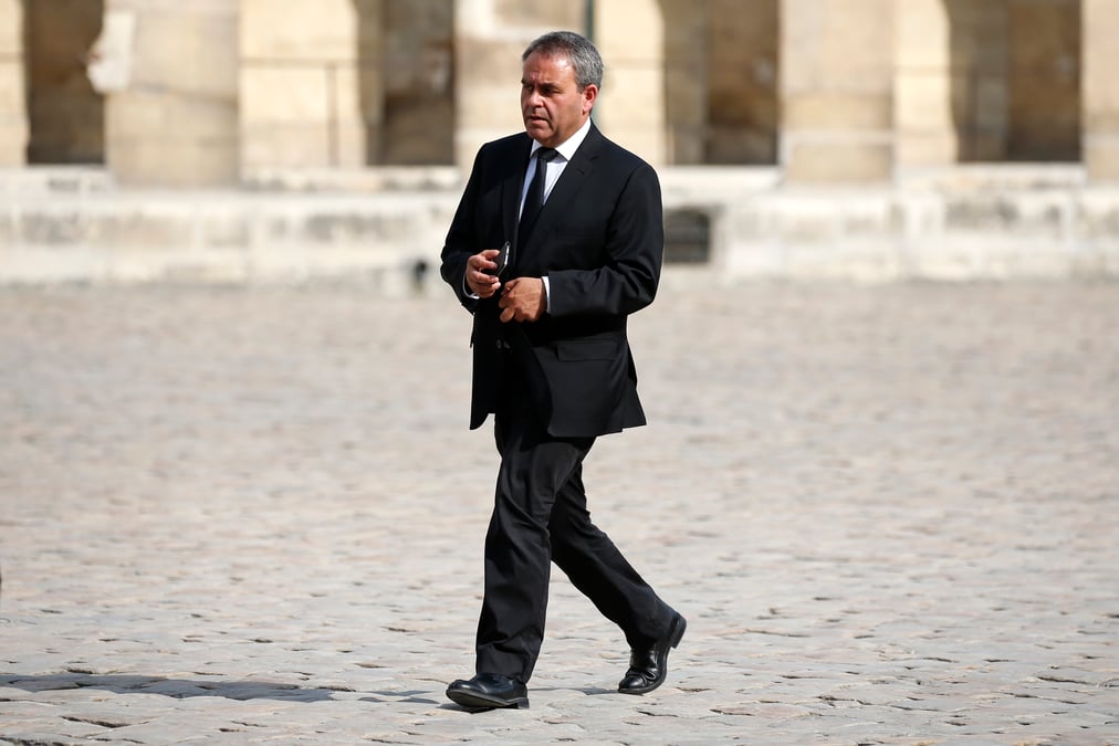 Xavier bertrand veut l'age de la retraite a 65 ans apres 2030
