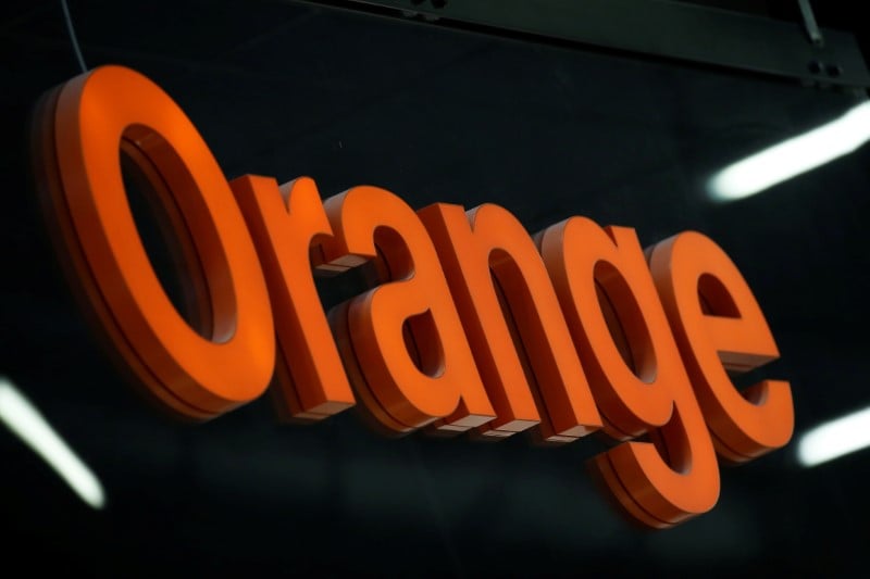 Le pdg d'orange demande le report du lancement de disney+ en france