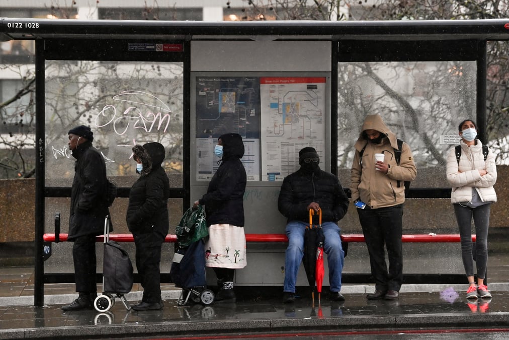 Gb: le gouvernement dement vouloir restreindre les droits des salaries