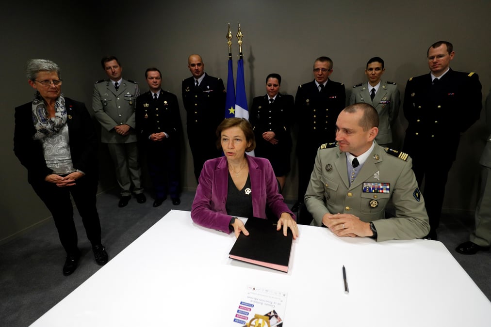 Un plan a 300 millions pour les militaires et leurs familles en france
