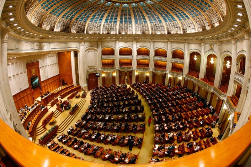 Le senat roumain vote a son tour la reforme de la justice