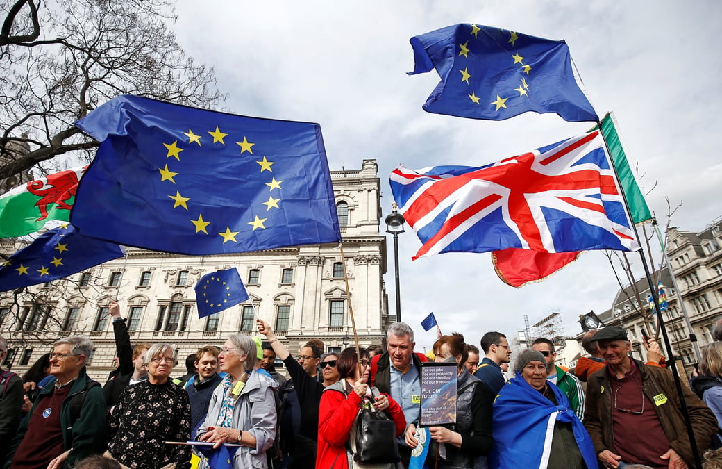 Centaines de milliers de manifestants anti-brexit a londres