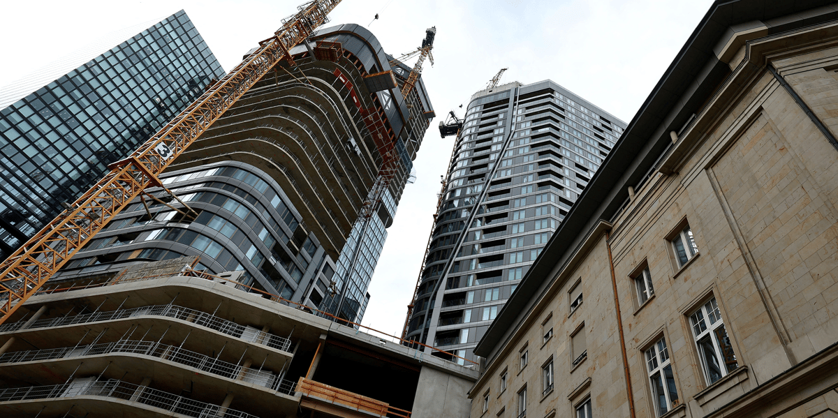 Des chantiers de construction a francfort, en allemagne