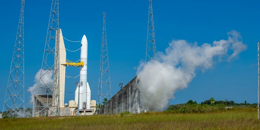 Il est nécessaire que « l'Europe spatiale se serre les coudes pour que, (...) à travers des programmes catalystes, on arrive a recréer un équivalent européen de ce qu'est le modèle SpaceX » (Philippe Baptiste)