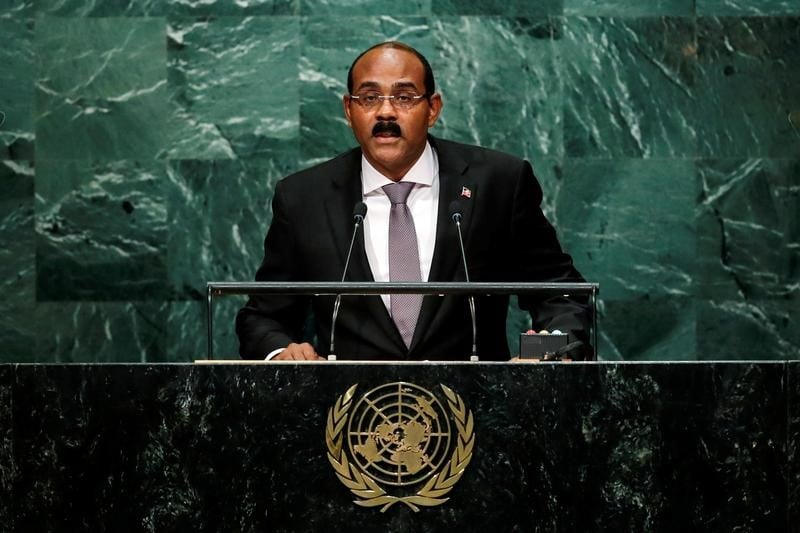 La moitie de la population de barbuda sans abri, selon le premier ministre