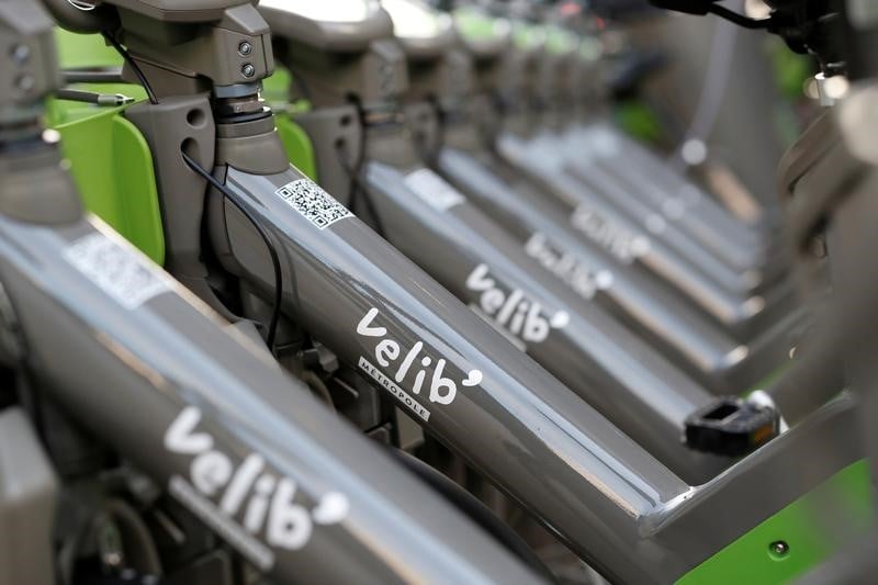 La mairie de paris se fache contre les retards du nouveau velib