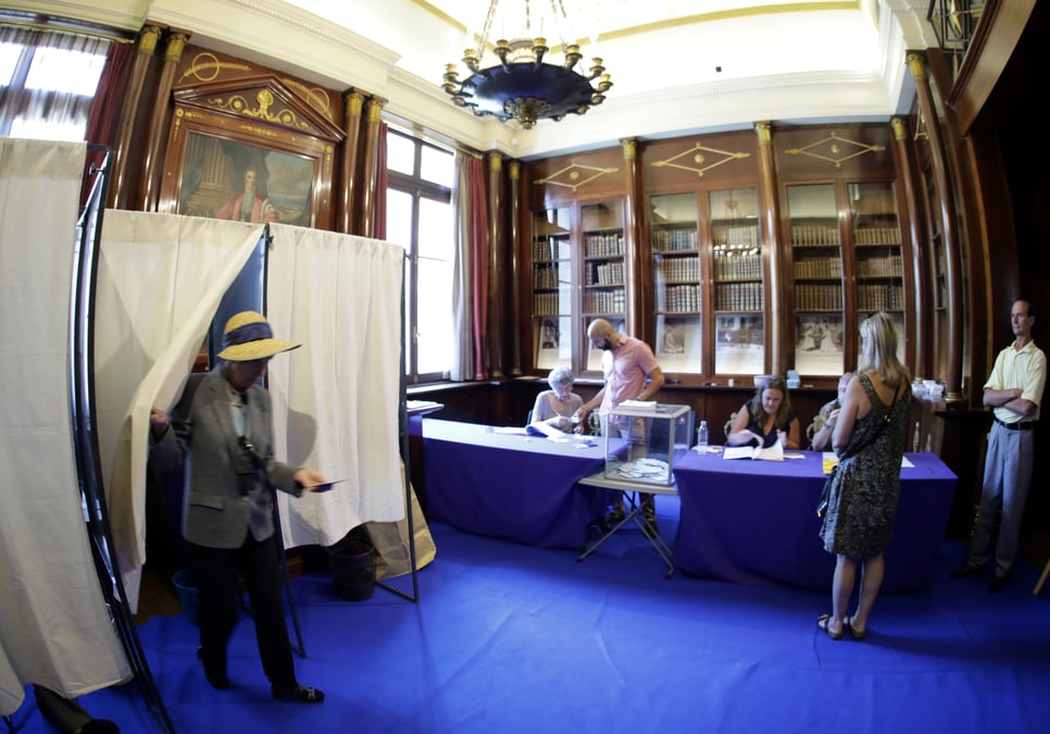 Europeennes: larem et rassemblement national au coude-a-coude
