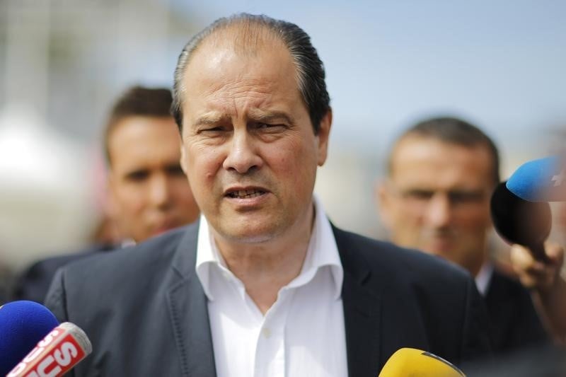 Le bilan de Nicolas Sarkozy sera "son boulet", dit le chef du PS