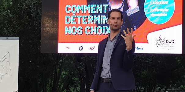Le mentaliste Rémi Larrousse a démonté les mécanismes de la prise de décision, thème de la soirée du CJD Montpellier