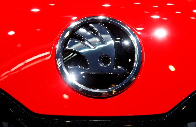 Skoda propose 8,3% de hausse de salaire face a la menace de greve
