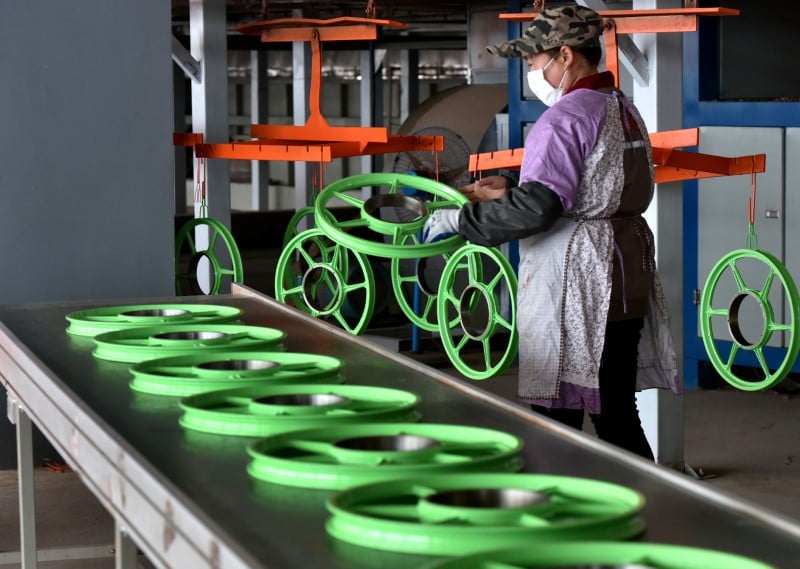 Chine: l'activite manufacturiere a ralenti en mars
