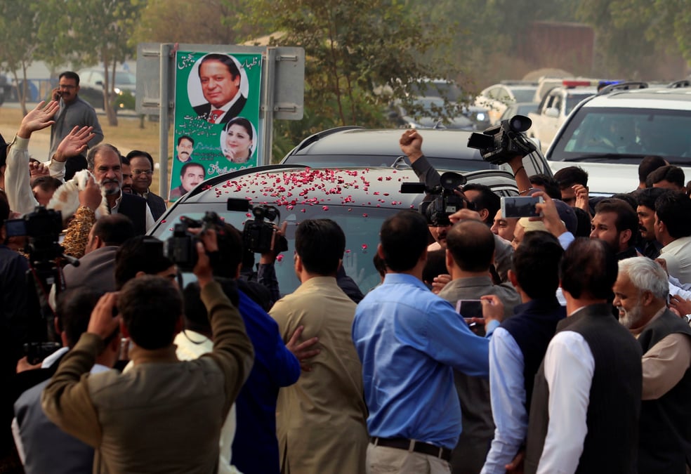 Nawaz sharif comparait en justice au pakistan