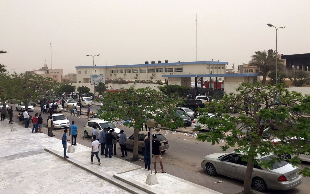 Douze morts dans une attaque contre la commission electorale a tripoli