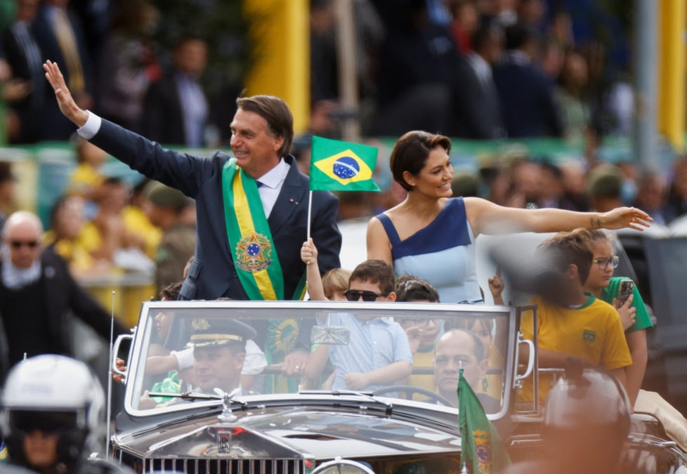 Bresil: bolsonaro rassemble ses partisans lors de la fete nationale