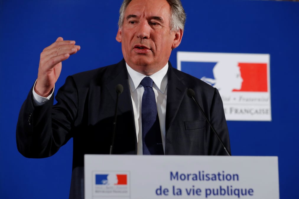 La moralisation passera par une revision constitutionnelle