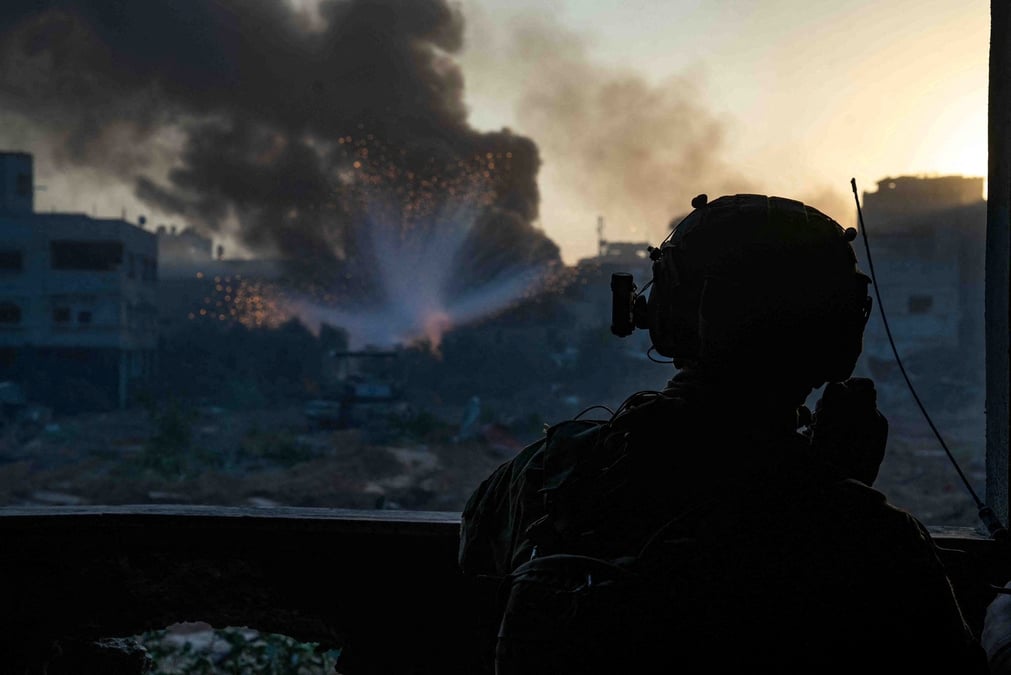 Un soldat israelien dans la bande de gaza
